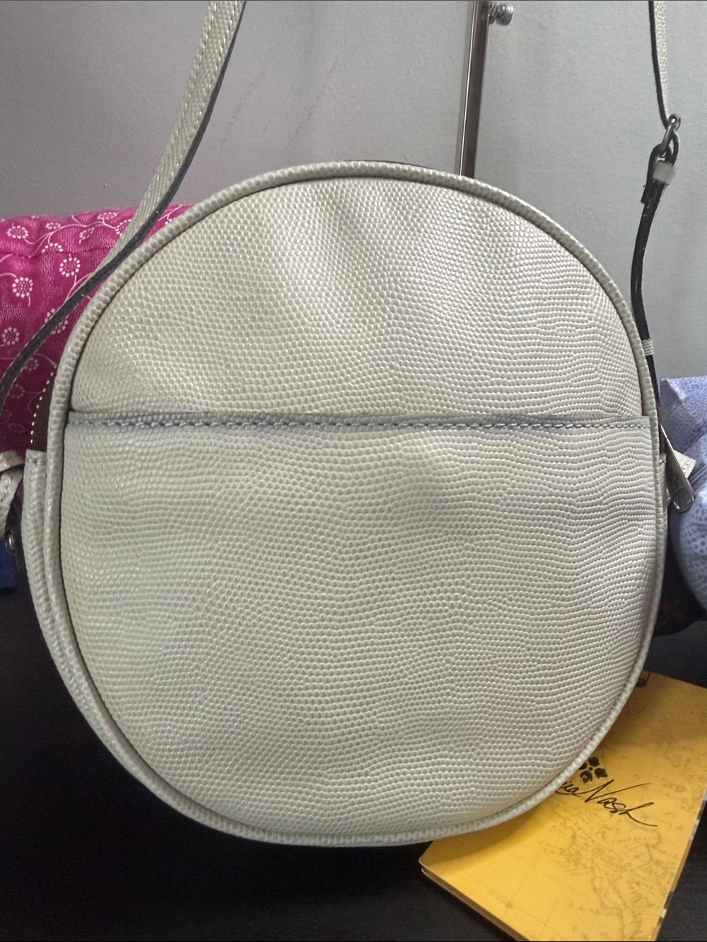 Patricia Nash NWT Scafati Lizard Embossed Round Crossbody Bag with Tassel - Picture 7 of 10
